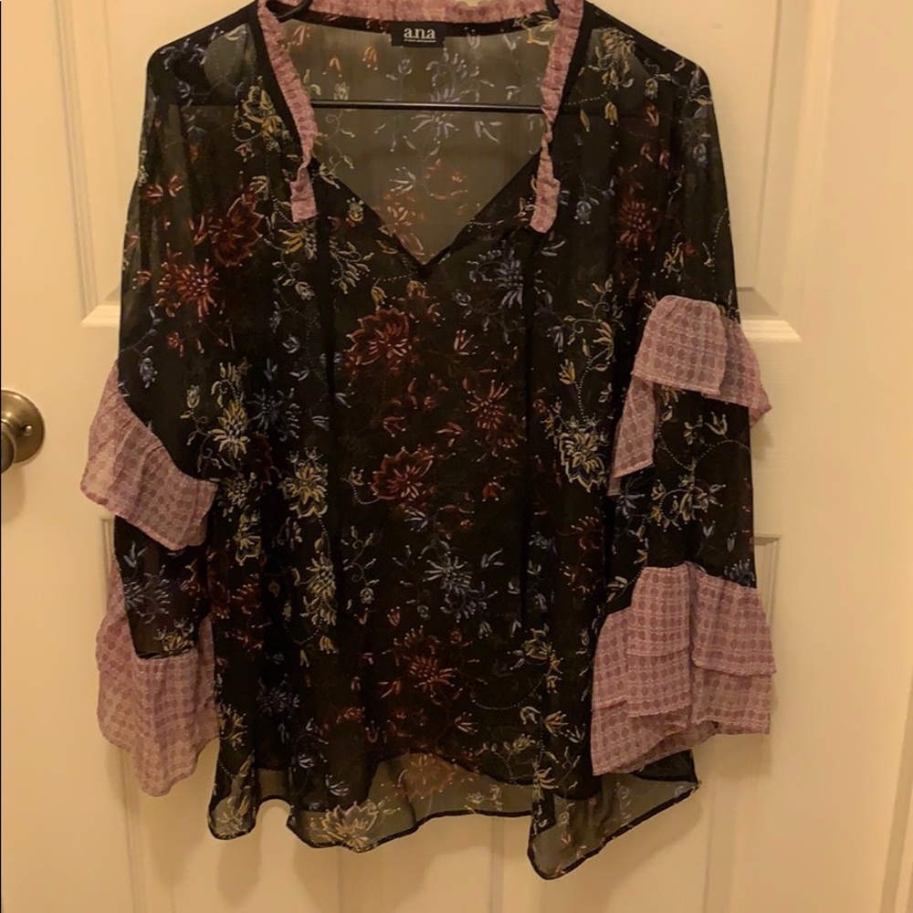 ANA (Kohl’s) Festive looking top!